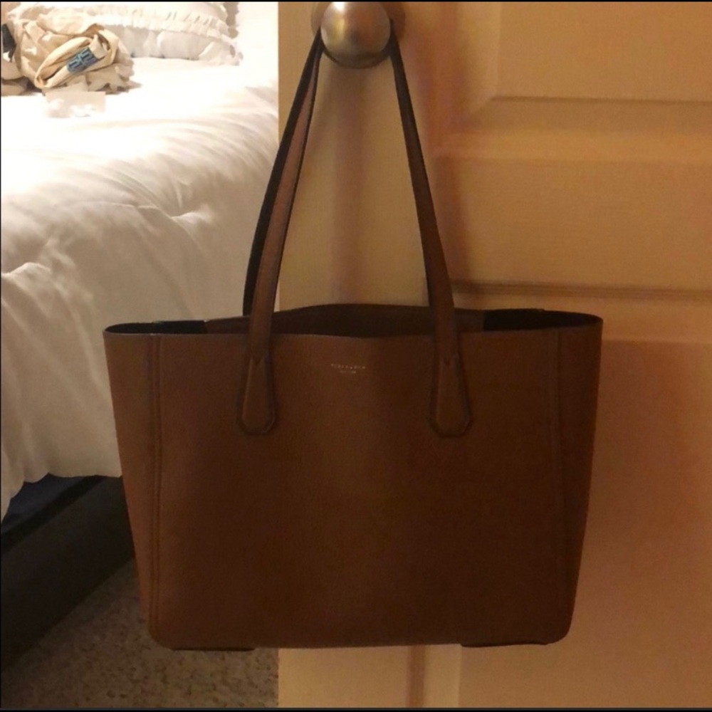 Tory Burch tote in Tan color.